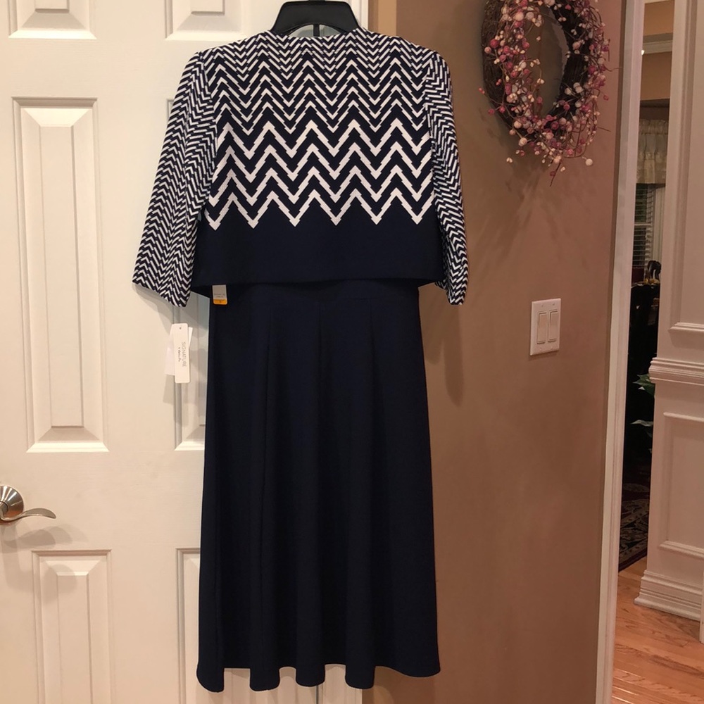 DRESS - Picture 3 of 3